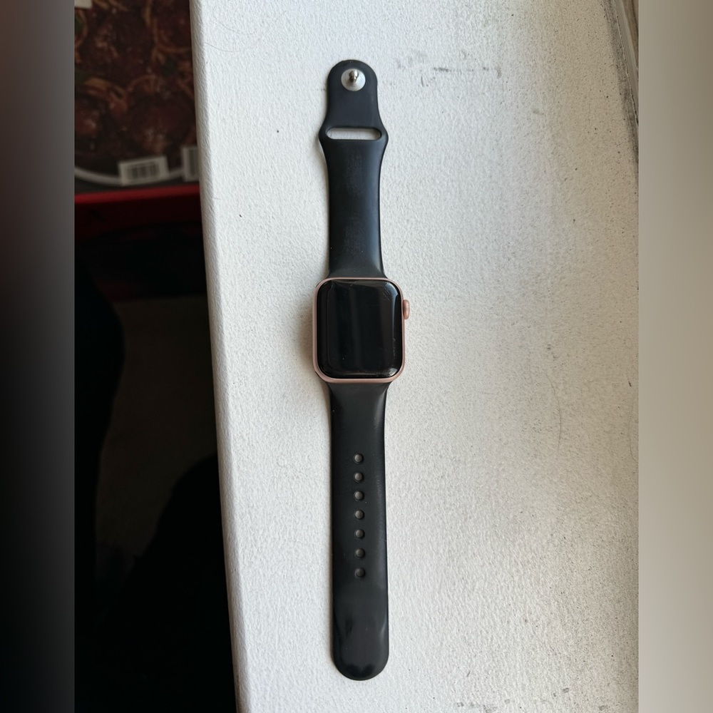 Apple Watch Series 6, 40mm, Rose Gold
